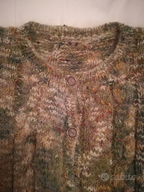 Golf in pura lana d'angora lavorato a mano