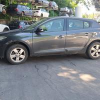 RENAULT MEGANE 2009 SOLO PER RICAMBI