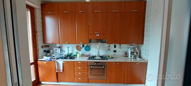 cucina noce circa 4 metri