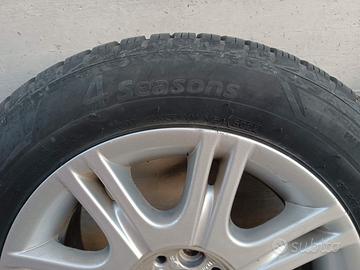 Set gomme 4 stagioni con cerchi in lega