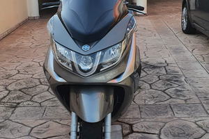Piaggio x10 350