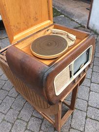 Radio con giradischi