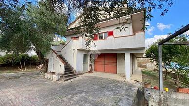 CASA INDIPENDENTE A CASTELLABATE