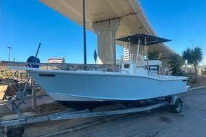 Barca Fisherman con 150 cv turbo diesel 7 mt