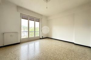 3 LOCALI A LA SPEZIA