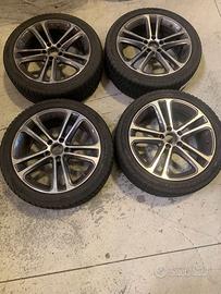 Cerchi 18' e gomme 225/45/18 M+S Mercedes