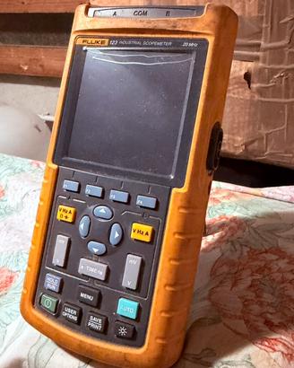 Multimetro Fluke 123