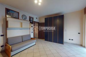 AMPIO MONOLOCALE! VILLAGGIO IPPICO!