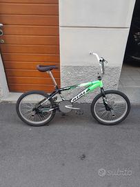 Bicicletta BMX 
