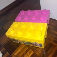 Contenitori contenenti centinaia varieta di lego