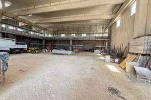 Rif.D06170| locale commerciale floridia