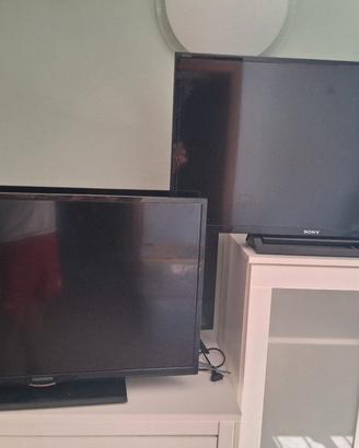 2 televisori 32 pollici
