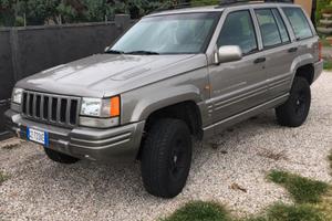 Jeep Grand Cherokee ZJ 5.9 V8