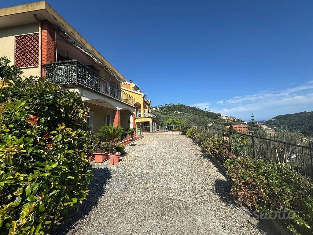 Villa di 180 m² con più di 5 locali e box auto dop - Vista 6