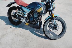 F.B. Mondial hps125