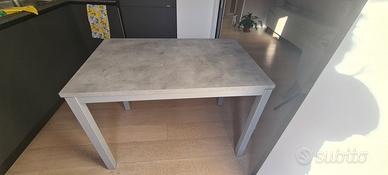 Tavolo Moderno Allungabile Grigio, effetto cemento