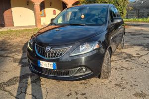 Lancia Ypsilon Hybrid Gold