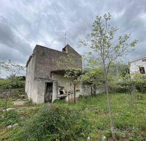 Rustico / Casale di 80 m² con 3 locali a Carini - Vista 2