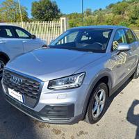 AUDI Q2 35 TDI quattro S tronic Business