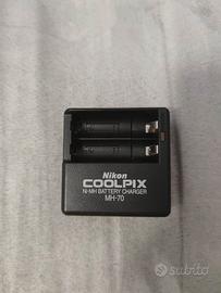 Caricabatterie Nikon Coolpix MH-70 più 2 batterie