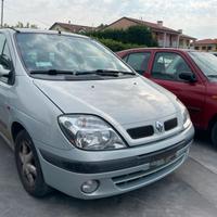 Ricambi usati per Renault Scenic 1.6 16v 2000