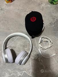 Cuffie beats