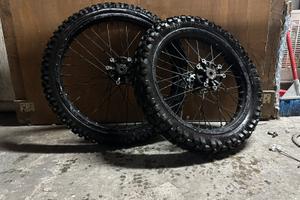 coppia cerchi + gomme nuove