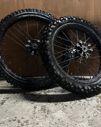coppia cerchi + gomme nuove