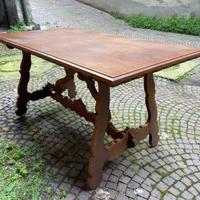 Tavolo rustico in legno