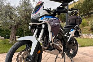 Africa twin 1100 DCT automatica