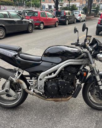 Moto Triumph Speed Triple 955i