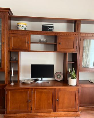 PARETE ATTREZZA IN LEGNO