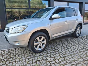 Toyota RAV4-2.2 D-4D 136 CV. Sol*GANCIO TRAINO*