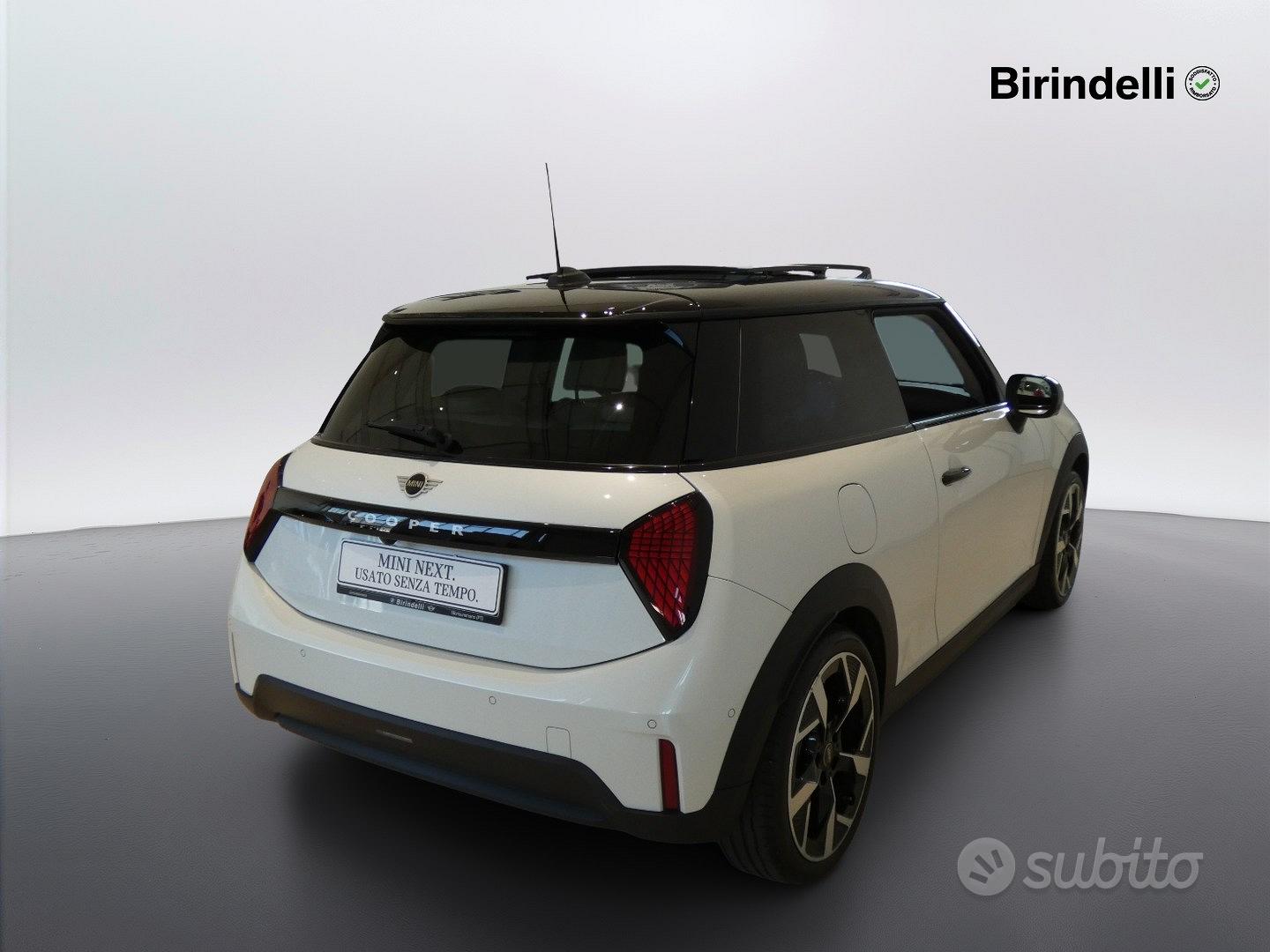 Mini Cooper C 2024 photo 3