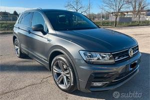 Volkswagen Tiguan R line 150 cv DSG 4 Motion