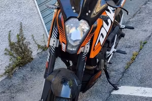 KTM DUKE 200 ANNO 2014 PREZZO 1650€