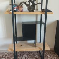 Mobile libreria artigianale dal design moderno