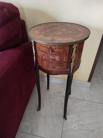 Comodino rotondo in stile Luigi XV Inizi del '900