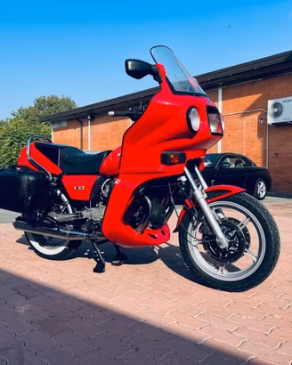 MOTO GUZZI V 65 R E S T A U R A T A