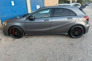 Mercedes A45 AMG 381 cv