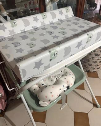 Bagnetto e fasciatoio per bambini