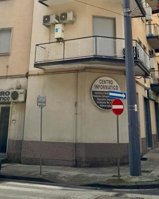 Commerciale in Via Guarini