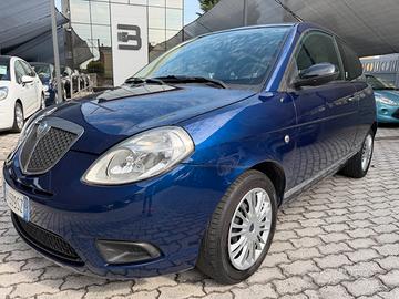 Lancia Ypsilon 3 Porte Ypsilon 1.2 8v New Oro IDON