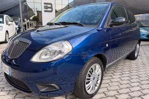 Lancia Ypsilon 3 Porte Ypsilon 1.2 8v New Oro IDON