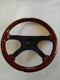 RAID volante in legno auto vintage