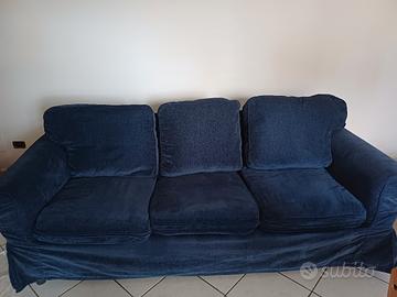 divano a tre posti 220×83 