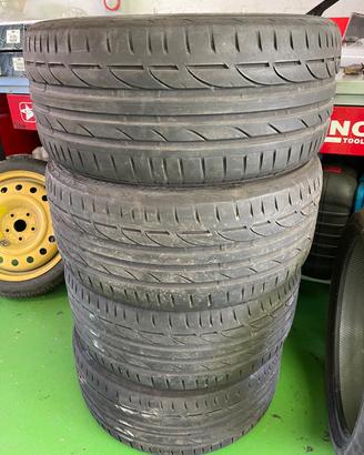 245/35/19 bridgestone s001