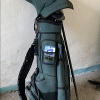 Sacca golf completa di varie mazze
