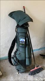 Sacca golf completa di varie mazze