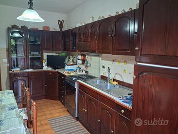 Cucina artigianale in legno